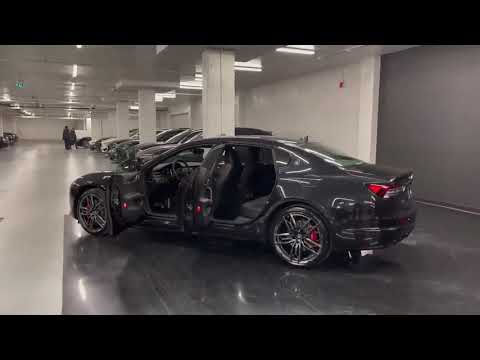 2021 Maserati Quattroporte SQ4 GranSport  / 4k