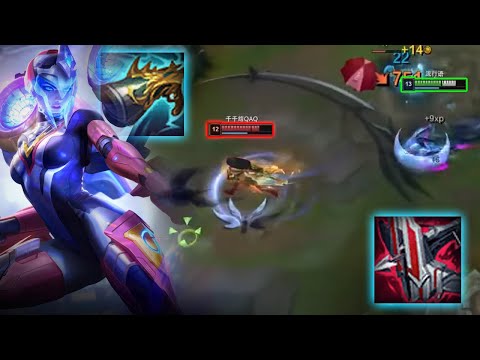 Why Kai'sa has so many Different Type of Builds ?