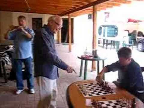 Simultánka Vlastimila Boučka