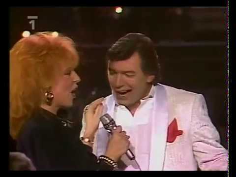 Karel Gott a Marcela Holanová - Čau lásko (1986, live)