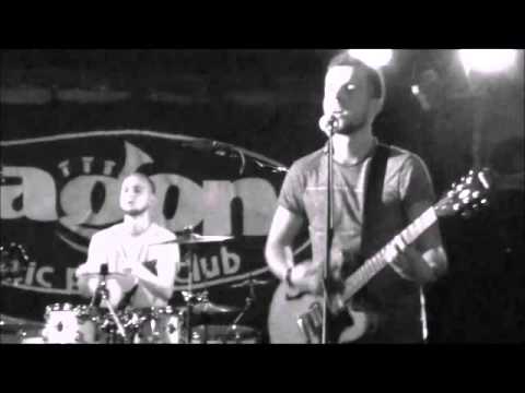 Podpořte první album kapely Toad in the Stone