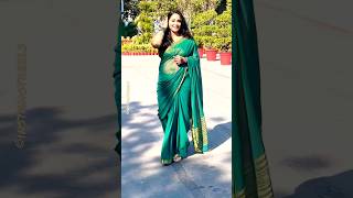 Download lagu Indian hot aunty looking fabulous in green saree #shorts #saree #viral #reels #trending #sareereels mp3