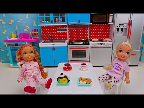 Elsa and Anna toddlers morning routine