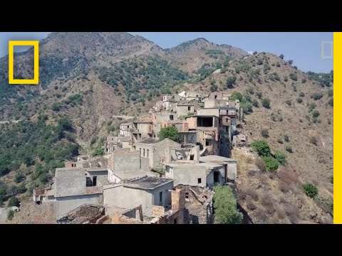 Roghudi Vecchio: the ghost village of the Aspromonte