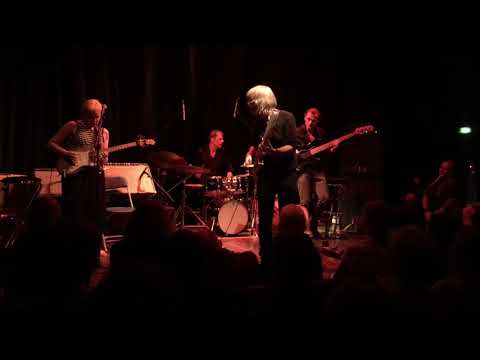 Mike Stern Trio + Leni Stern, "Red House"