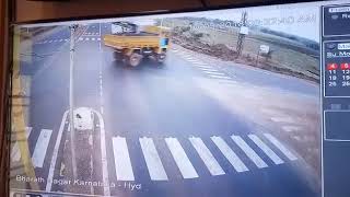 Lorry bus accident video