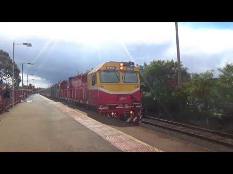 V/Line N456 “City Of Colac”, PH452, FN5 Departing South Geelong Station