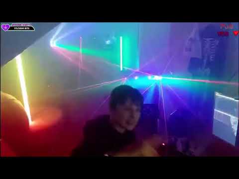 15 year old Twitch streamer throws a rave everytime after getting a kill in Call of Duty