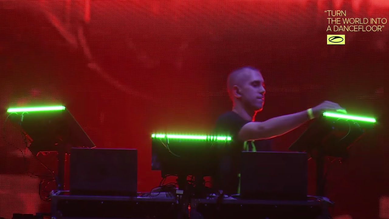 Giuseppe Ottaviani - Giuseppe Ottaviani Live 3.0 at A State of Trance, Moscow 2021