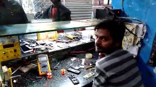 preview picture of video 'Mobile repering shop barabanki'