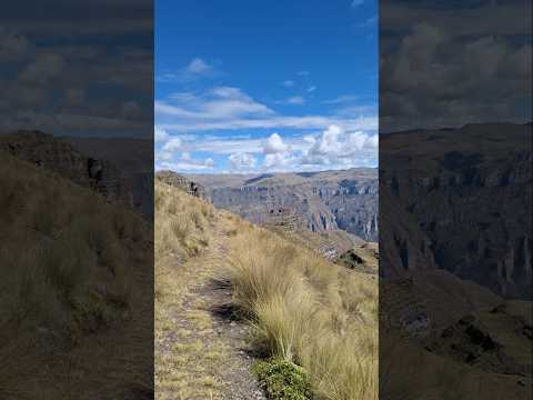 RUTA A WAQRAPUKARA - ACOMAYO - CUSCO #waqrapukara #cusco #trekkingperu #trekking #mountains #trail