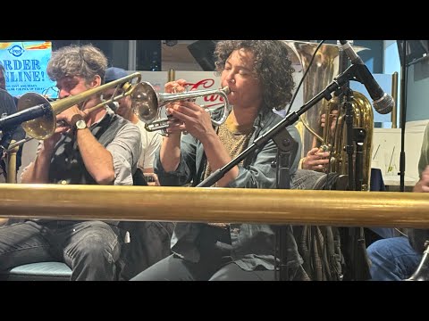 Tuba Skinny, Shaye plays Louis! Sugar Foot Strut, Louis Armstrong's Hot Five 1928, 11/7/25