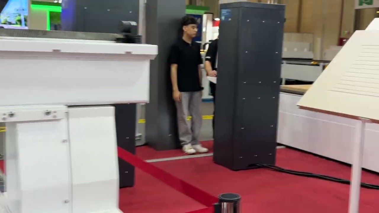 ULUBATLI CNC KAPI DELİK AÇMA MAKİNASI