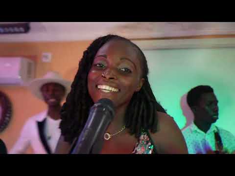 CHF B - Mindjeris di Guiné (Official Music Video) 4K