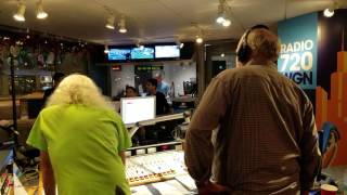 Feliz Navidad LIVE @ WGN Radio 720 am Chicago