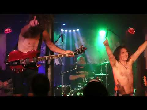 Pure/DC and Tony Currenti - High Voltage (Chinnerys, Southend. 26/10/2018)