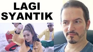 Download lagu SITI BADRIAH - Lagi Syantik • Pretty Full -   REACTION   REVIEW mp3