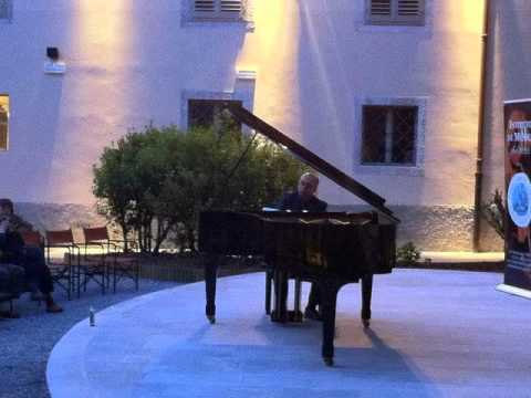 Sabin Todorov, Piano Solo, Stardust by H.Carmichael, Live in Gorizia, Italy