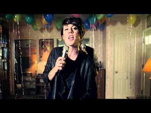 Tegan and Sara - Closer (Official Music Video)