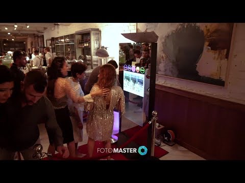 Hold That Pose Pty Ltd video.