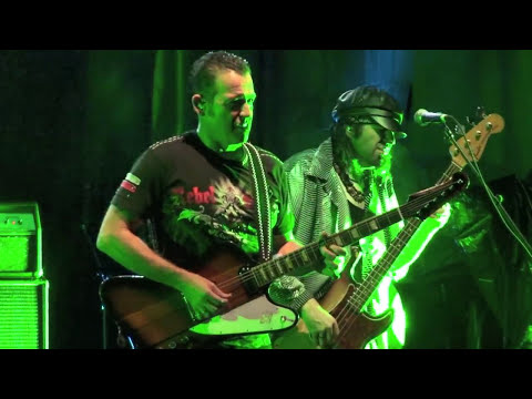 Tommy Castro Band LIVE! "NASTY HABITS" Tremblant Blues Festival Québec Canada 2010