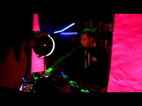 Live Daniele Mondello Le Redlight "History of Hardstyle" Paris, Part 2