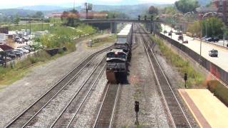 preview picture of video 'Railfanning Downtown Altoona, PA'