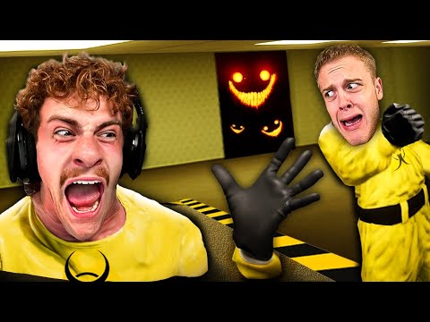 SURVIVING THE NEW ESCAPE THE BACKROOMS LEVELS WITH JOE BARTOLOZZI