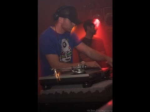 Korg Kaoss Pad Effects Demonstration Part 1 - Derby Mobile Djs