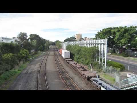 442s1 / HL203 lead T285 through Mascot from Port Botany