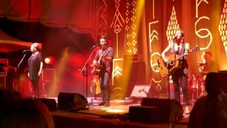 Something's Coming - The Waifs