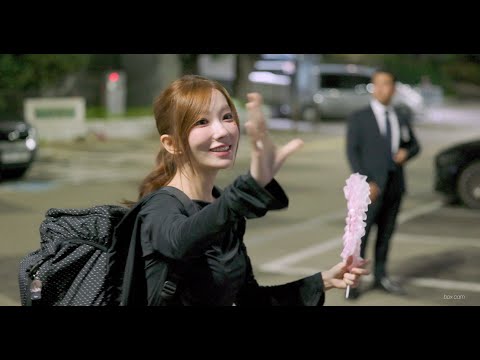 [8K] QWER 월드투어 서울 토요일 퇴근길 | 251004