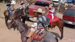 preview picture of video 'Cuanto me gusta este rancho Banda Valparaiso 12/24/12 Rodeo de los Perez'