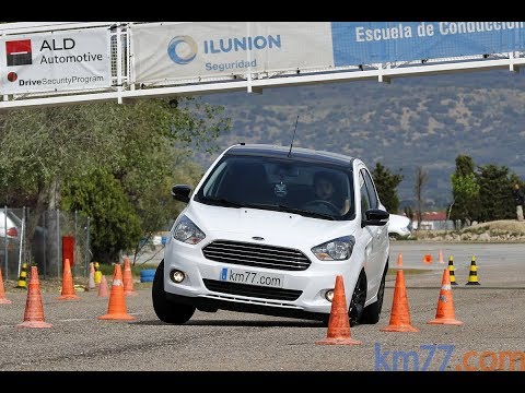 Ford KA+ 2016 – Maniobra de esquiva (moose test) y eslalon | km77.com