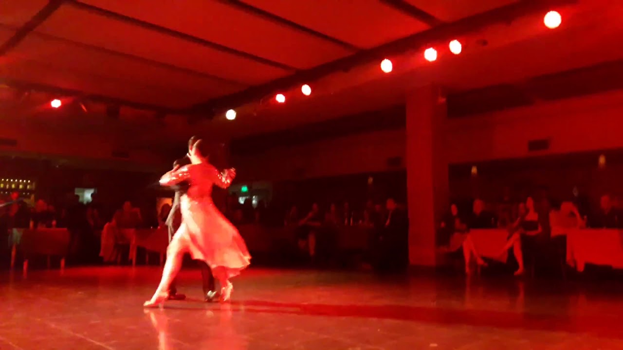 Johanna Copes Bailando en la Viruta Danzarin