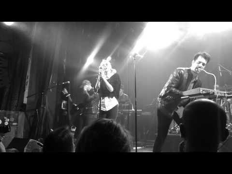 Alain Corson avec Sophie Tith - Ces choses là - Divan du Monde