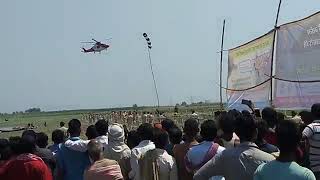 preview picture of video '(CM) नितिश कुमार का मकई खेत में, सोनवर्षा घाट, खगङिया, बिहार, सड़क का शिलान्यास किये'