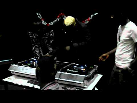 DJ MULUKUKU & DJ ARSENAL en Demo de Mix a Cergy