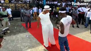 Download lagu POWERFUL MOMENT! Legacy Boi Brings Fatima Bio on Stage at Hands Off Our Girls Anniversary mp3