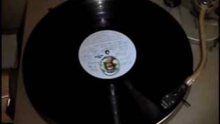 Elton John - 01 Medley (Yell Help-Wednesday Night-Ugly) (Vinyl LP)