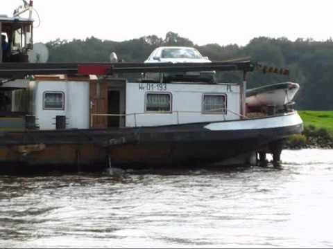 Vorbeifahrt Binnenschiff Bonata GMS 04022740 zu Tal auf der Hunte