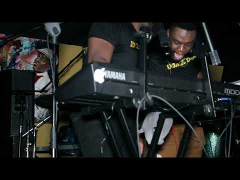 DjazzDous - Jamais Te Laisse Remix (Ou Mouye) Live At Cafe Kreol And Bar