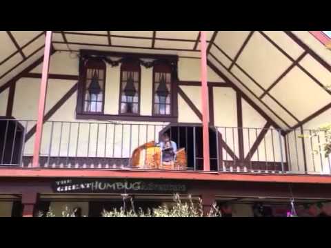 Jules and Rowan at the beach