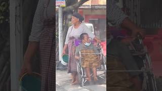 Download lagu Perjuangan ibu dan anak yang sangat mengharukan #shorts mp3