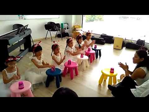 Jingle Bells Cup Song