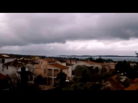 Bura cisti nebo iznad Brijuna - Istramet Webcam