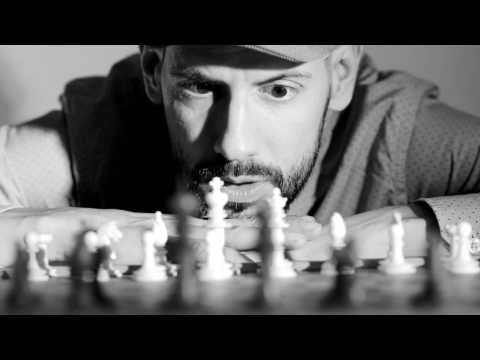 MISS MOUSTACHE - Miss Moustache