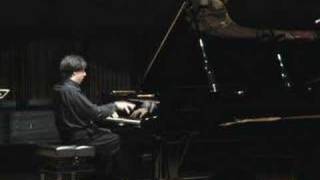 Massimiliano Ferrati plays Mozart 