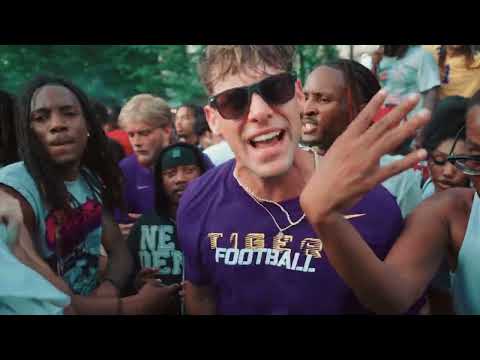 Rasheda De'Loach and Jigg likerob