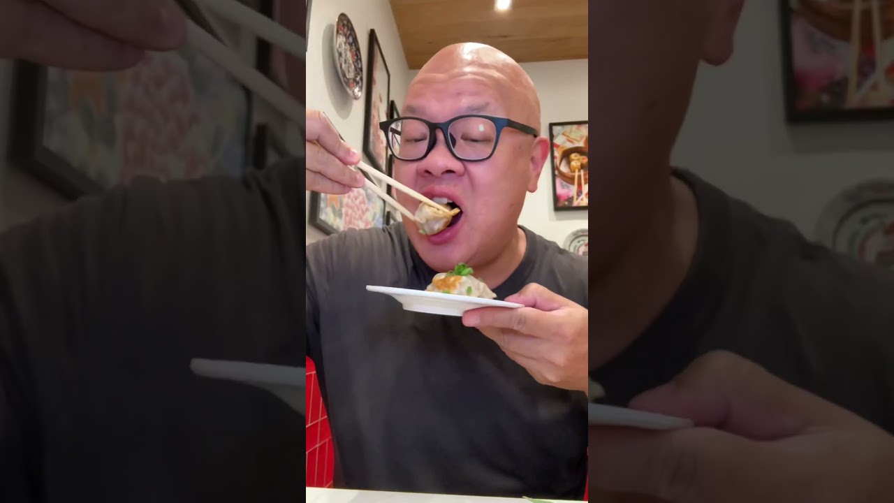 Nom Wah - Video
